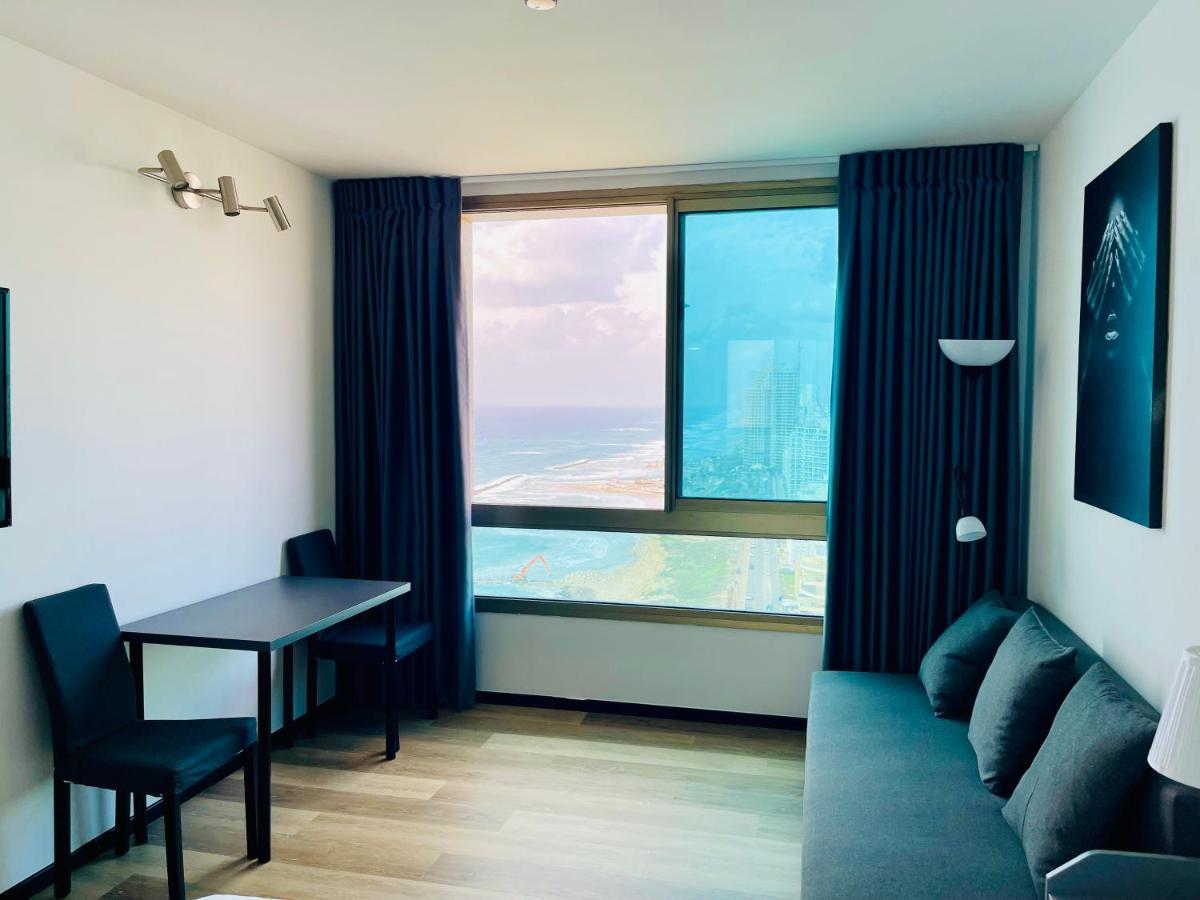 C Tower Apartments Netanya Exterior photo